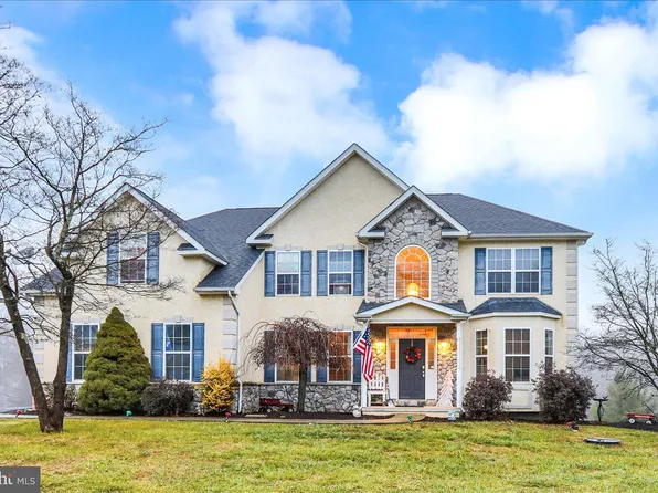 3 Princess Ct, Birdsboro, PA 19508
