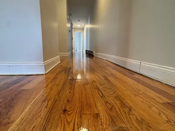 557 Beach 47 St, Far Rockaway, NY 11691