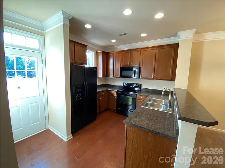 9537 Longstone Ln — Photo 16