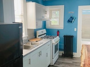 355 Bruce Ave #4, Windsor, ON N9A4W6