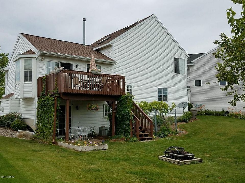 2nd image of 5744 Sugarberry Dr SE