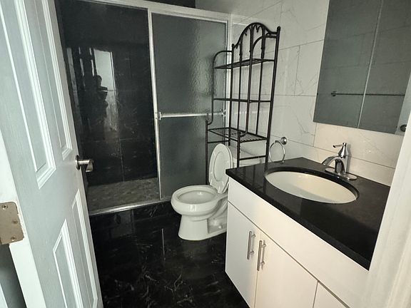3rd image of 504 Golf View Ct #3