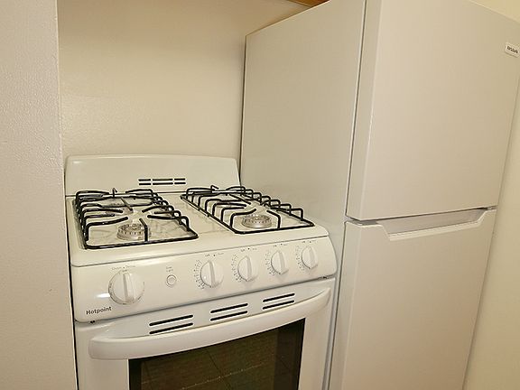 4th image of 317 W 54th St APT 1E
