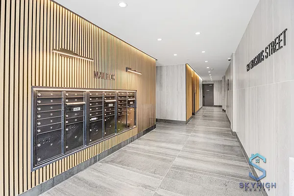 Rented by Skyhigh Realty NYC LLC | media 16