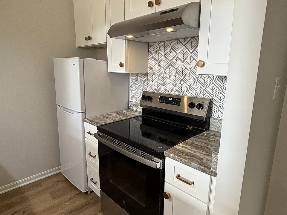 117 Main St #17
