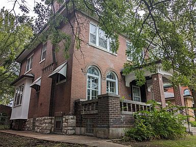 3543 Victor St, Saint Louis, MO 63104 | Zillow