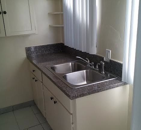 2nd image of 6303 Cahuenga Blvd