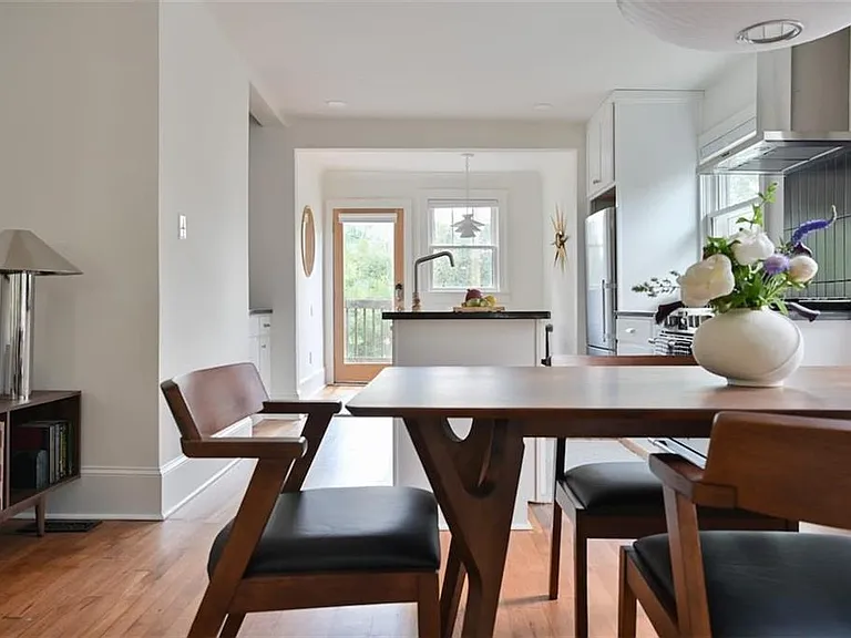 1085 Hardee St NE #A — Photo 4