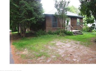 40 Welch Point Rd, Winthrop, ME 04364
