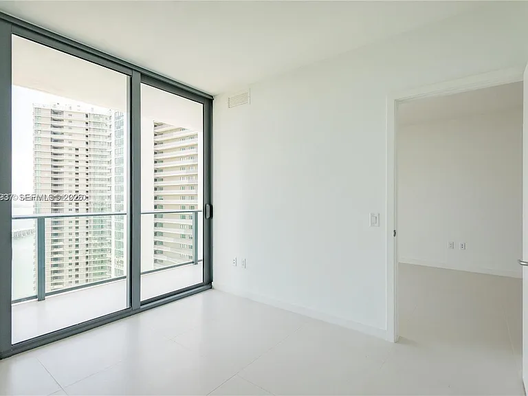 501 NE 31st St #3505 — Photo 8