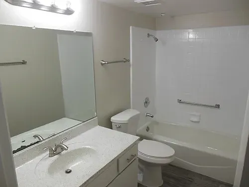 East View Apartments — Photo 15