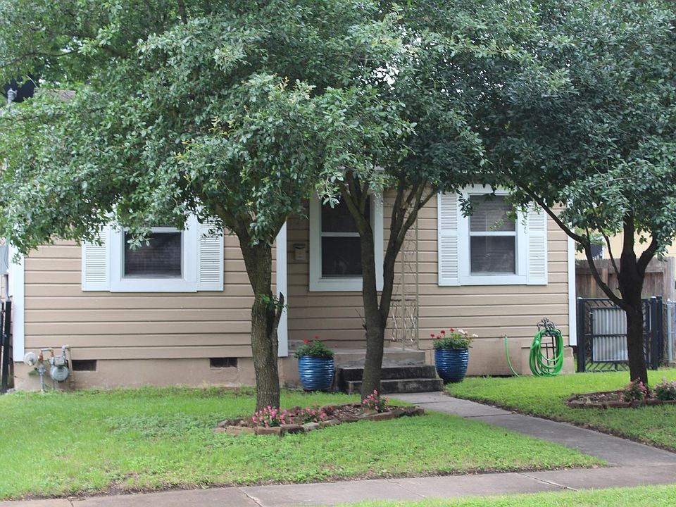 1st image of 334 Carroll St