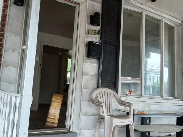 1124 W 9th St, Chester, PA 19013