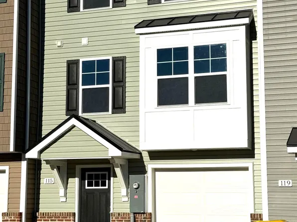 115 Olga Dr, Martinsburg, WV 25403