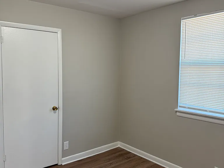 3300 Moonlight Dr #3300 — Photo 6