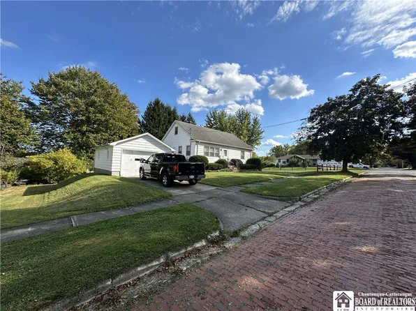 131 Howard St, Jamestown, NY 14701
