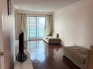 8 Park Rd #2802, Toronto, ON M4W 3S5