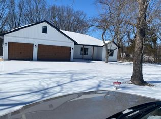 153 Stoneshire Dr, Highlandville, MO 65669