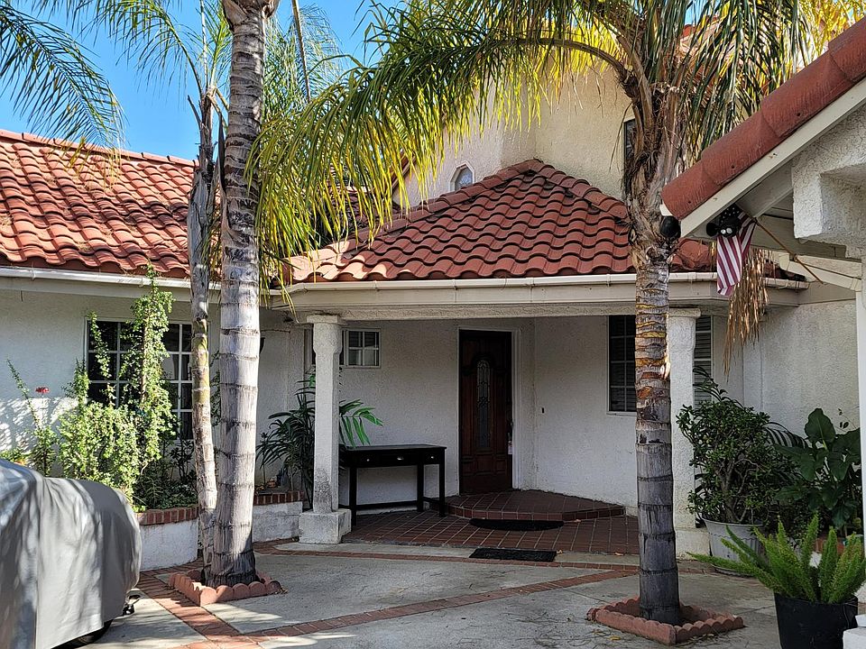 1st image of 23130 Mariano St