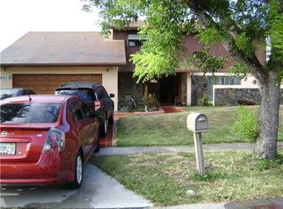 6941 NW 45th St, Lauderhill, FL 33319