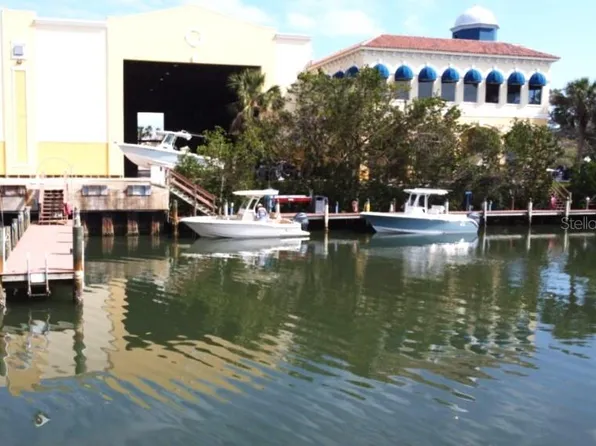 570 Blackburn Point Rd #28, Osprey, FL 34229