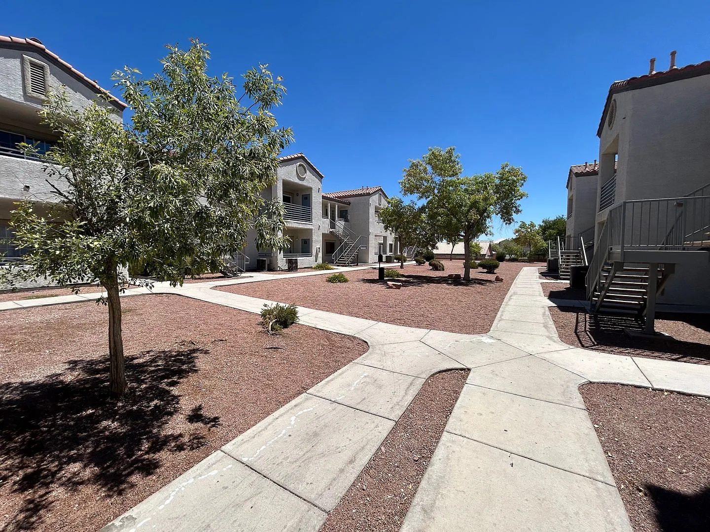 Move In Special: $1000 Off Rent With This Spacious Top Floor 2 Bedroom 2 Bath Condo — Photo 2