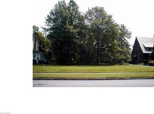 2842 Lee Rd, Shaker heights, OH 44120