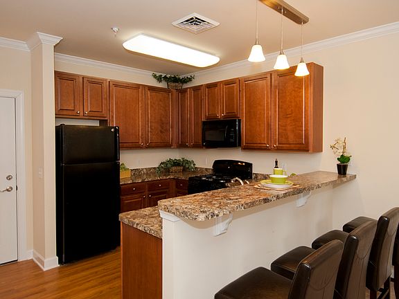 Modern Kitchen with a Breakfast Bar