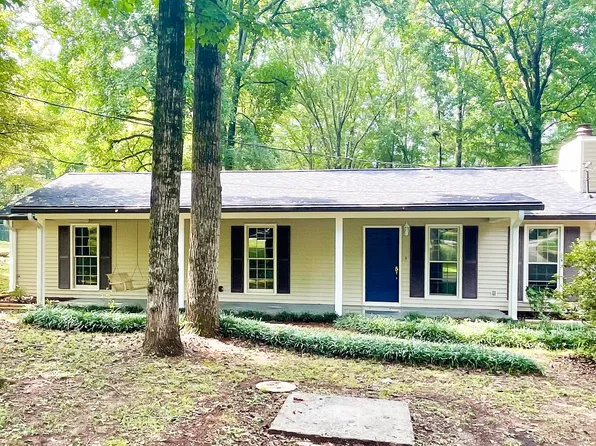 115 Shady Oaks Dr, Lagrange, GA 30240