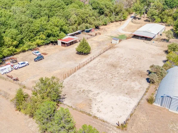 233 County Road 4653, Rhome, TX 76078