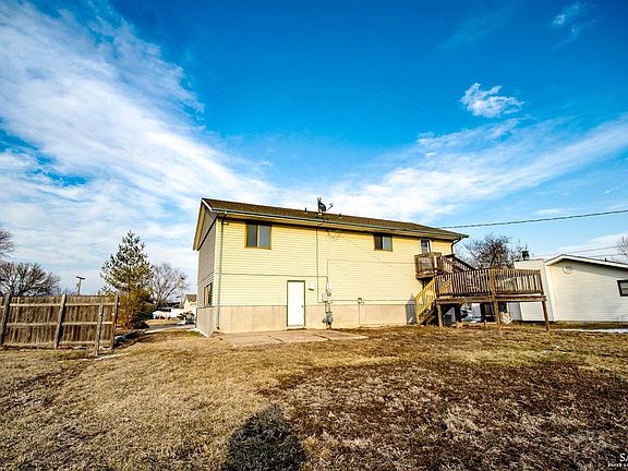 2nd image of 2758 Bret Ave