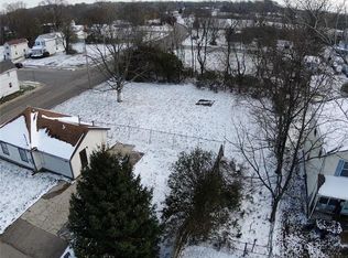 539 E John St, Springfield, OH 45505