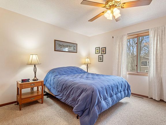 5th image of 10720 Butternut Cir NW