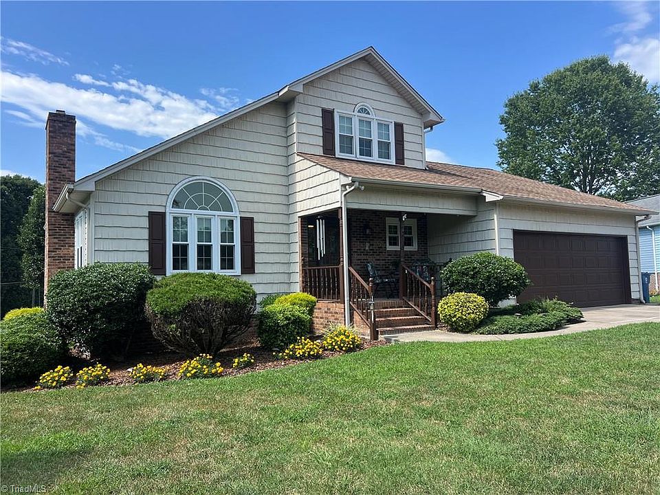 1st image of 206 Maplewood Ct