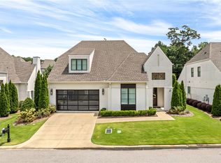 2051 Moores Mill Rd #J, Auburn, AL 36830