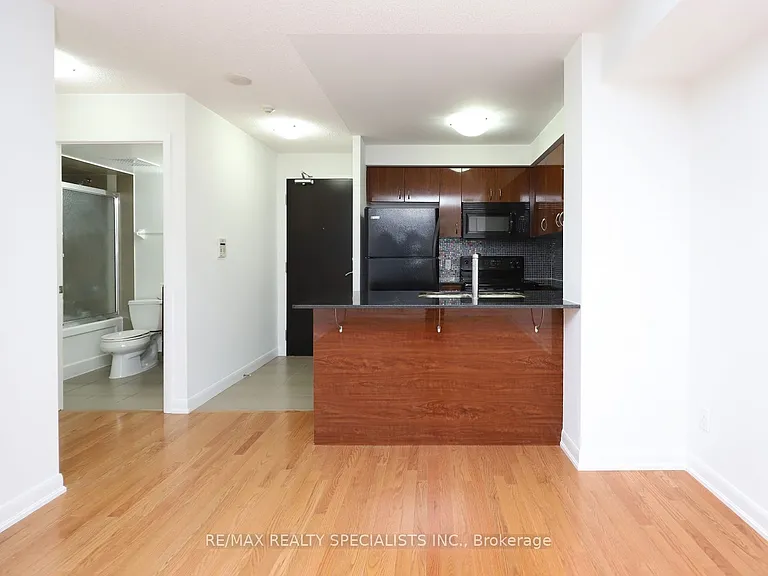 5791 Yonge St #706 — Photo 10
