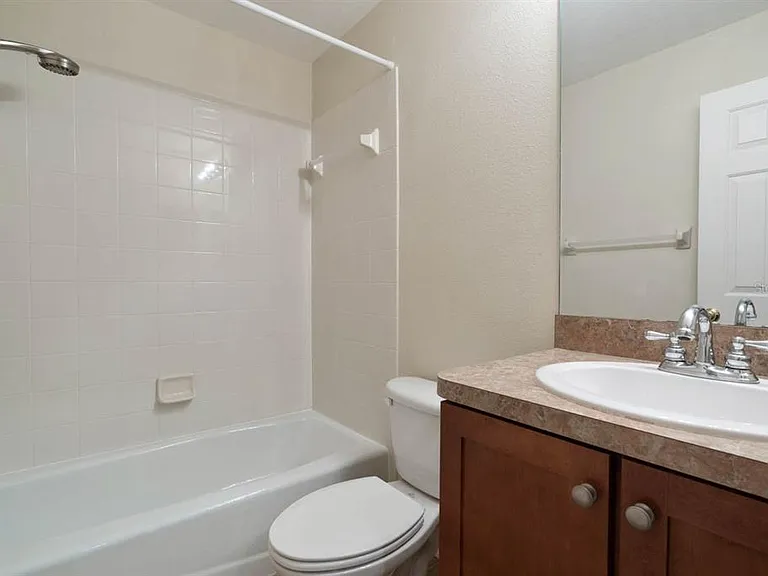 16126 Bridgecrossing Dr — Photo 25