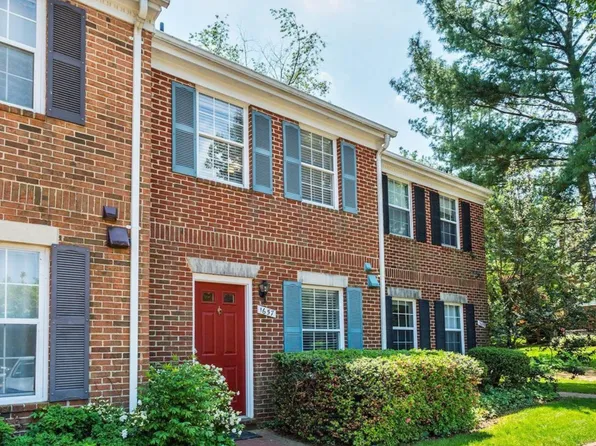 1657 S Barton St, Arlington, VA 22204