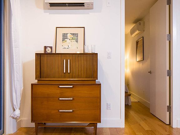 4th image of 620 Parkside Ave #2I