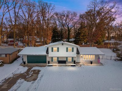 6018 Brynthrop Dr, Shelby Township, MI, 48316