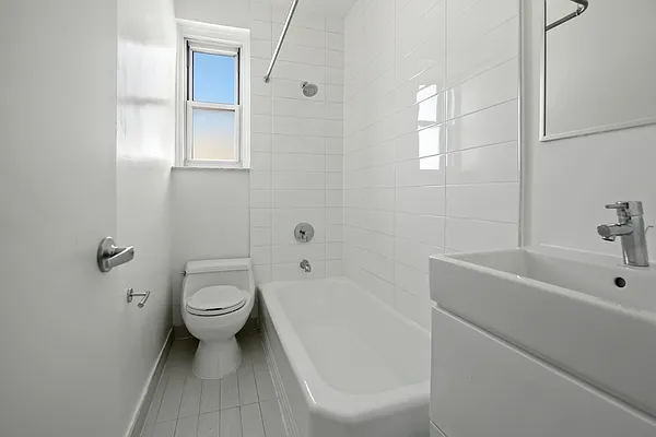 Rented by Stonehenge NYC LLC | media 5