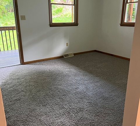 5th image of 256 Ashford Ave Floor 1