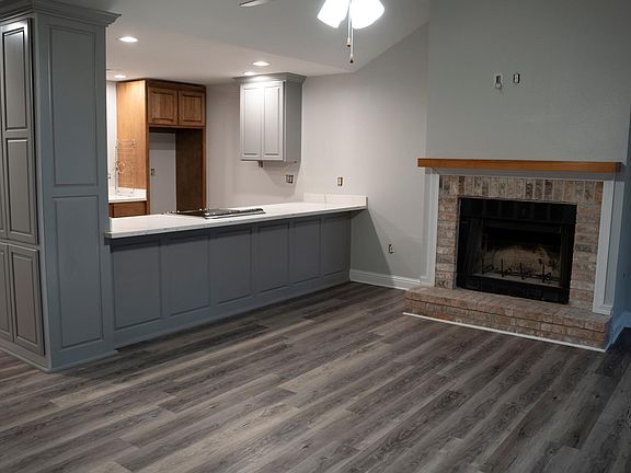 5th image of 94B Gardenia Dr