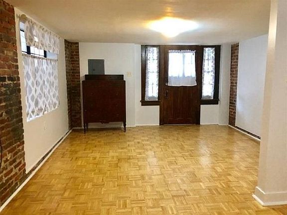 3rd image of 1729 Washington Ave