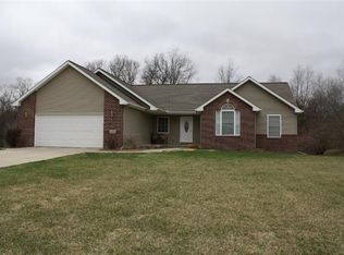 1416 Willow Dr, Jackson, MI 49201