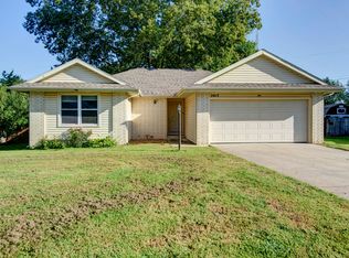 2817 W Maywood St, Springfield, MO 65807