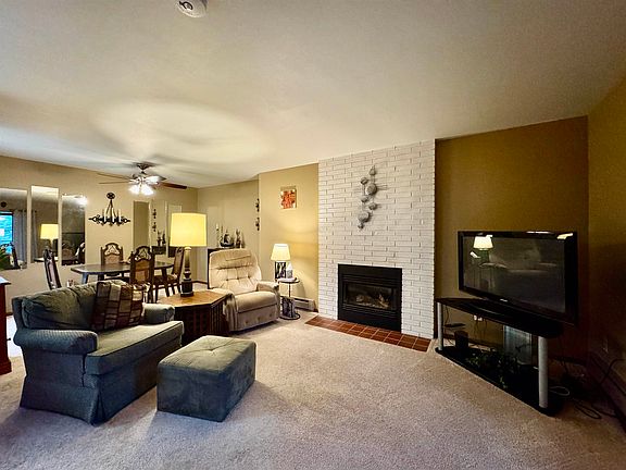3rd image of 6302 Mineral Point Rd Unit 213
