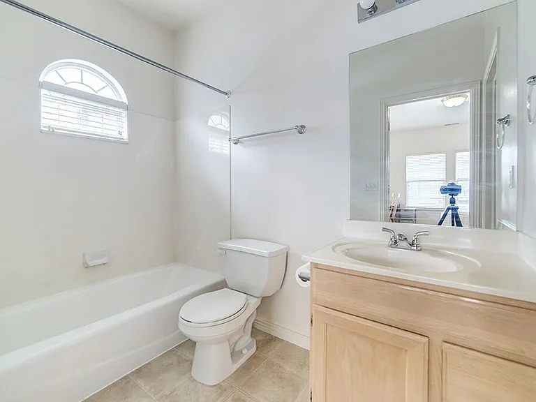 363 N Belmont Pl #342 — Photo 13