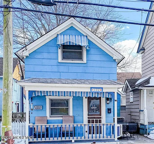 127 Lawrence Ave Photo 1