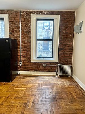 5th image of 2111 Beekman Pl APT 2F